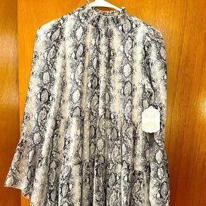 Altar'd State Mock Neck Lightweight Shift Dress Snakeskin Print Long Sleeve Sz S